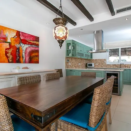 Ibiscus Holiday home *