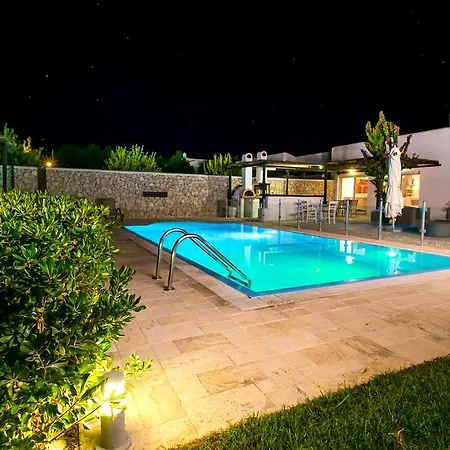Ibiscus Holiday home Kalithies