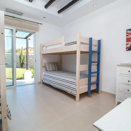 Ibiscus Holiday home *